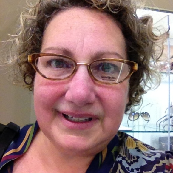 Meet your Posher, Pam - Picture 3 of 7